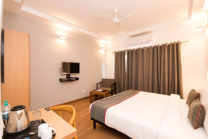Room 27 of 67