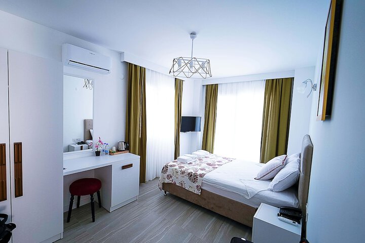 Room 43 of 59