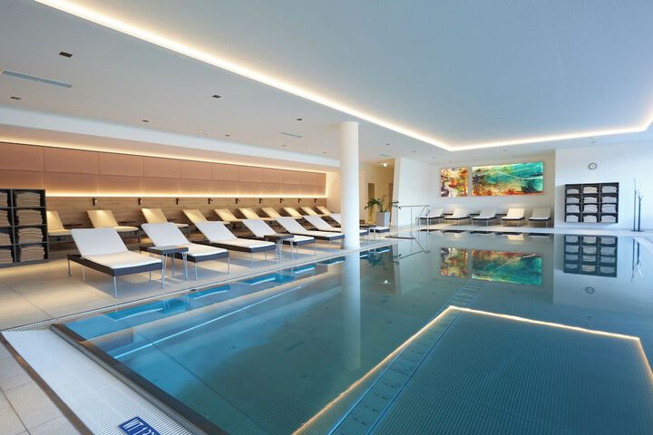 Pool 11 of 31