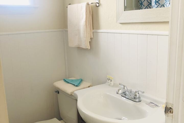 Room 15 of 25