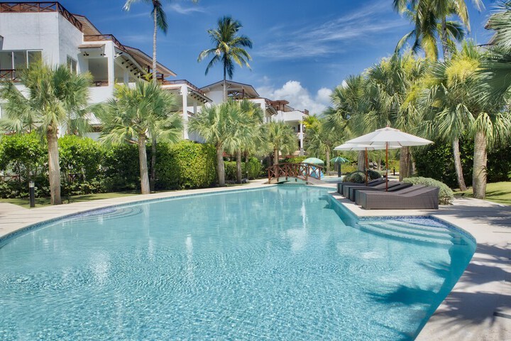 Pool 174 of 219