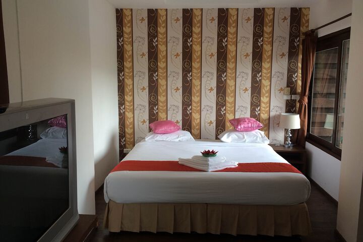 Room 17 of 140