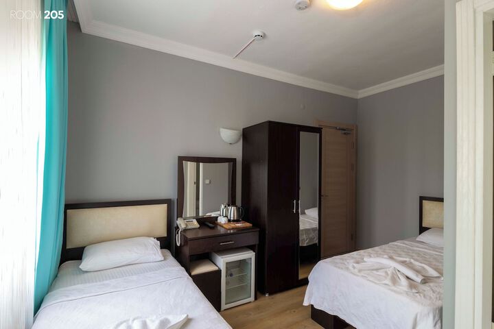 Room 13 of 53