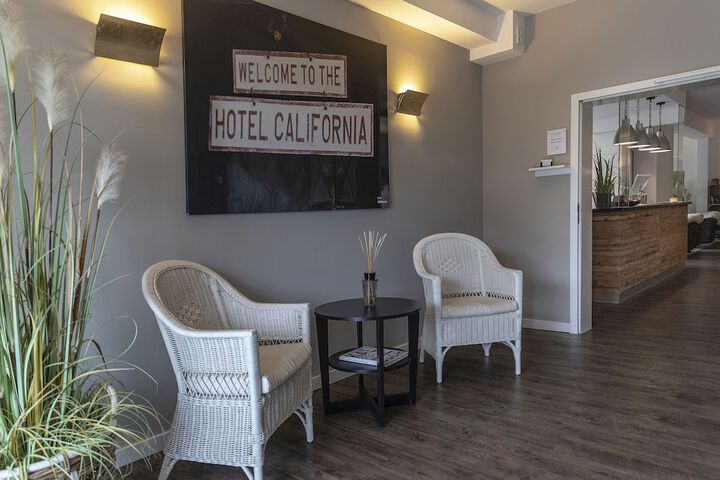 Guest Lobby