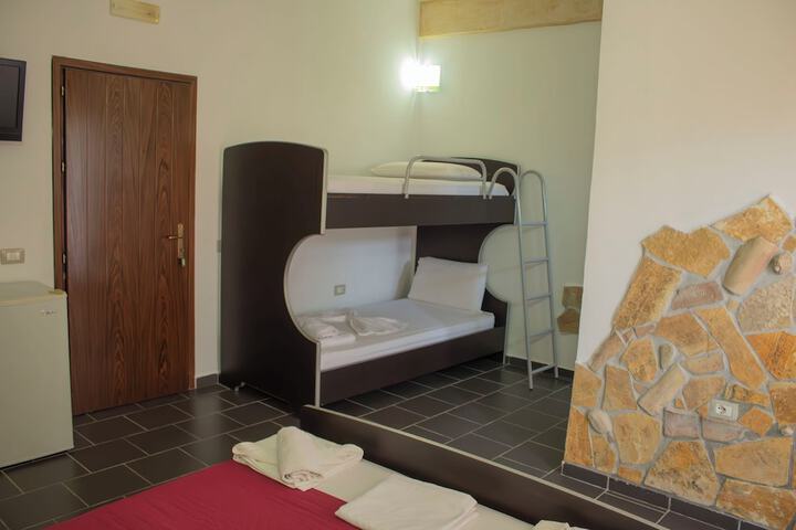 Room 10 of 51