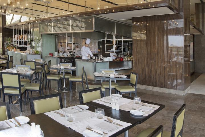 Dining 88 of 147