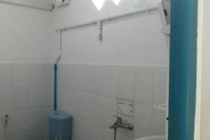 Room 3 of 6