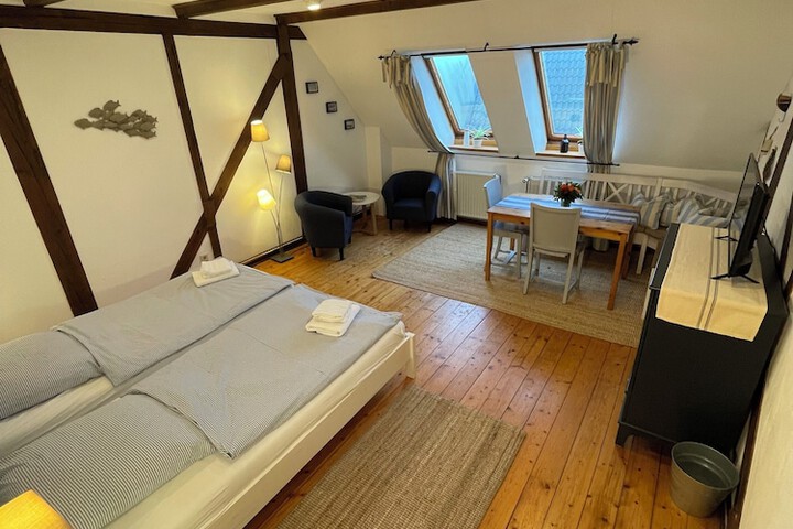 Room 14 of 69