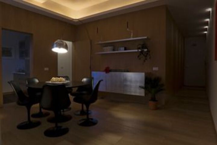 Room 27 of 66