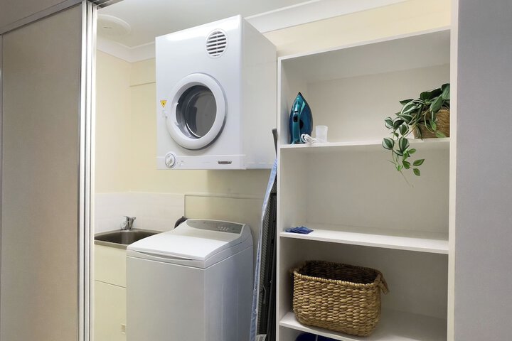 Laundry 39 of 64