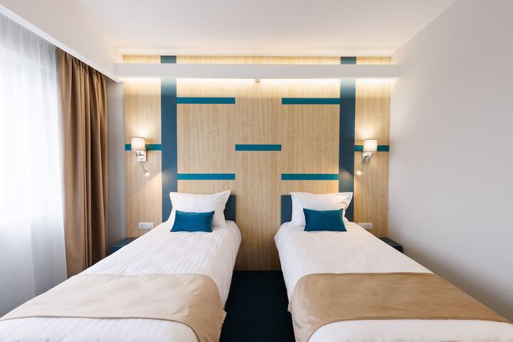 Room 10 of 44