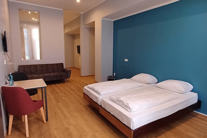 Room 37 of 87