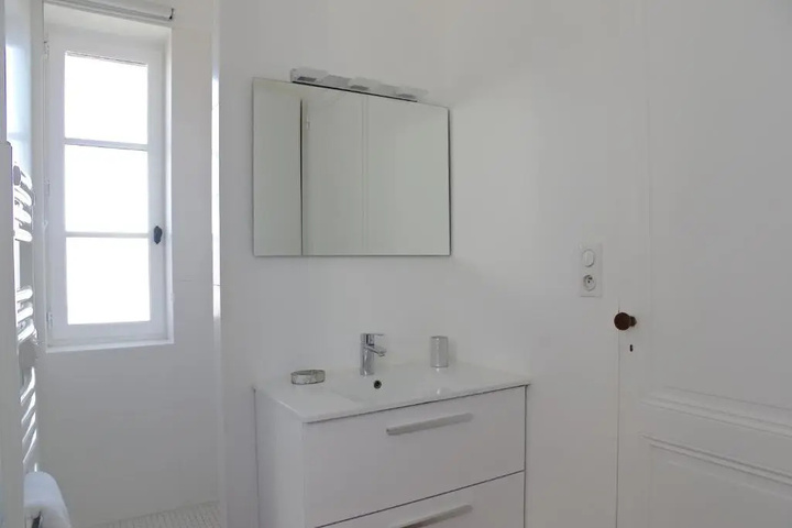 Room 7 of 17