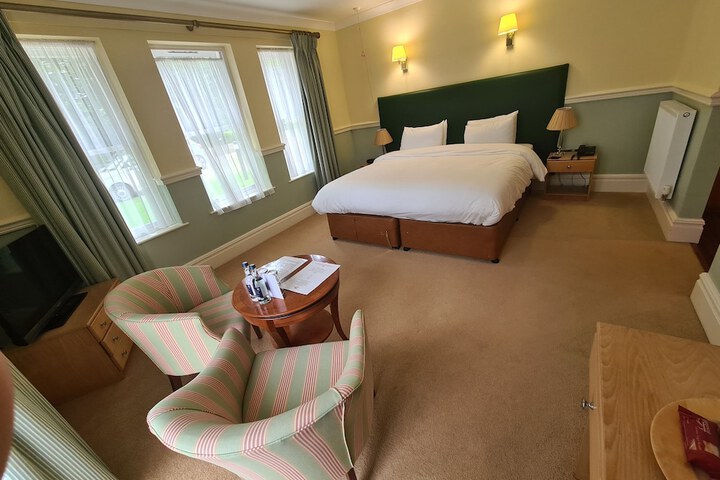 Room 13 of 64