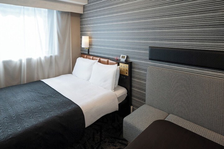Room 12 of 41