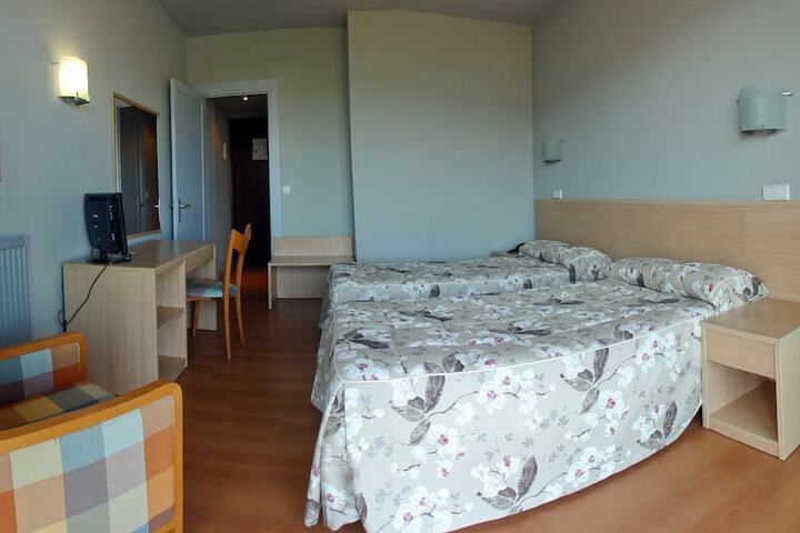 Room 6 of 40