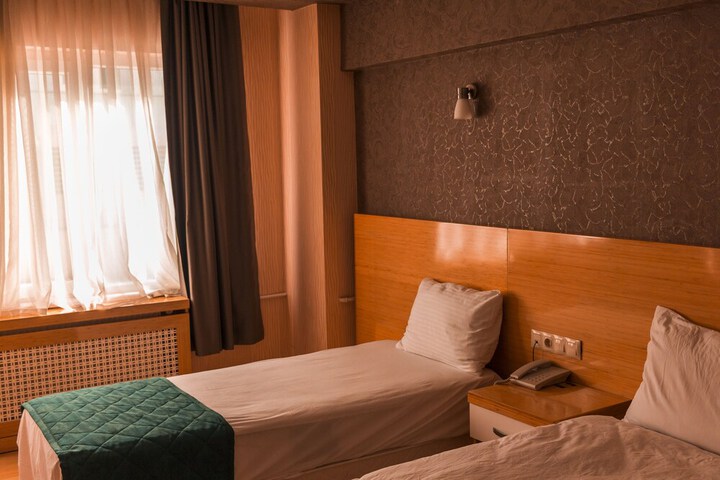 Room 51 of 85