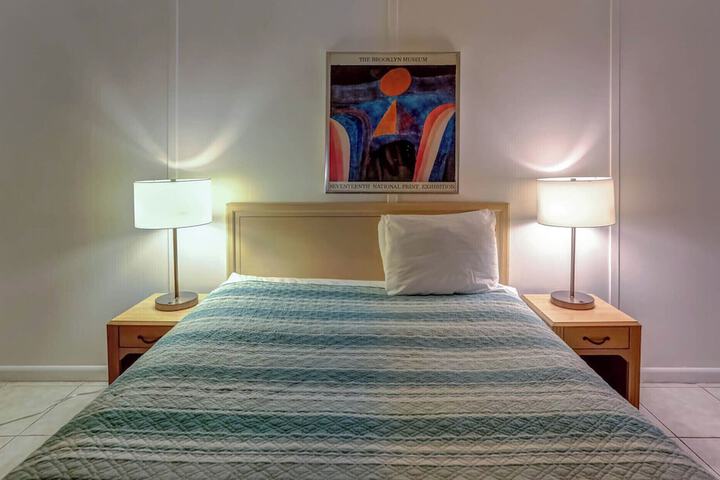 Room 6 of 57