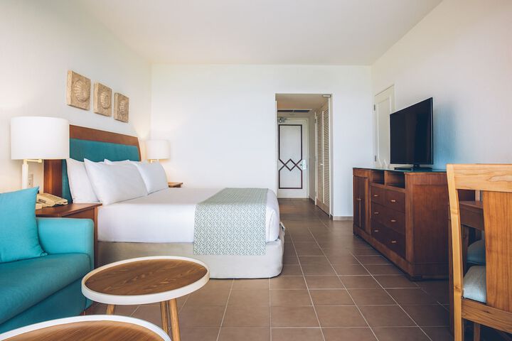 Room 7 of 113