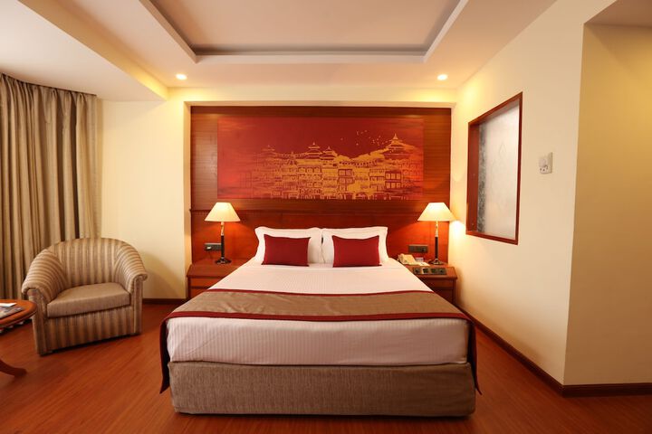 Room 13 of 30
