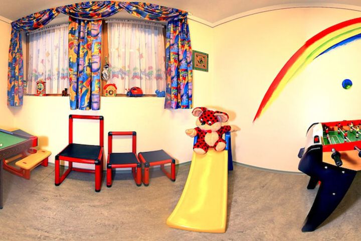 Children's play area - indoor