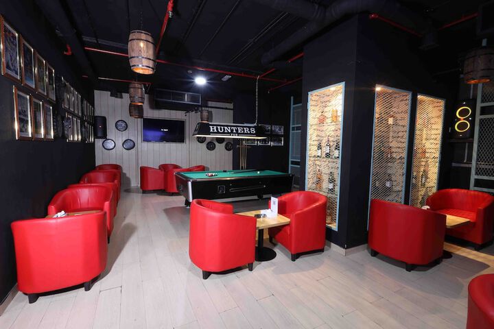 Lounge 56 of 65