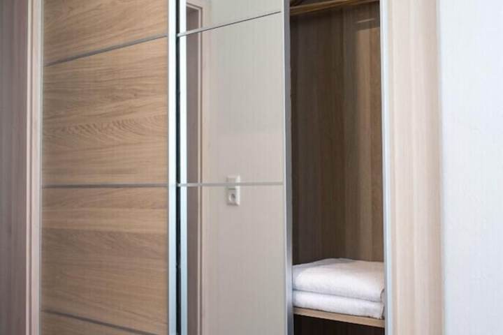 Room 2 of 12
