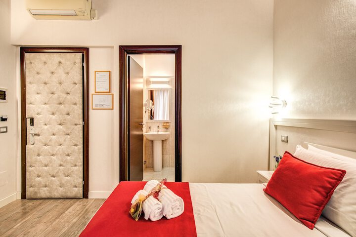 Room 72 of 99