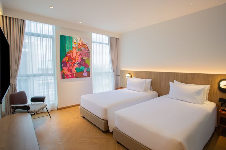 Room 45 of 180