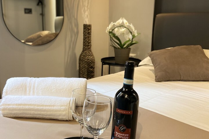 Room 21 of 48
