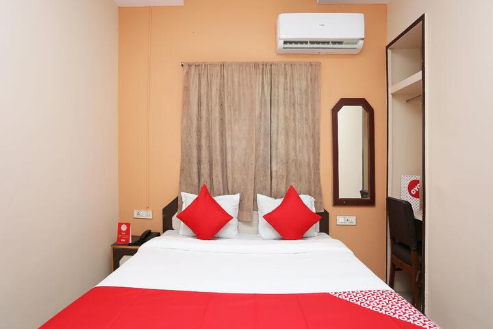 Room 2 of 5
