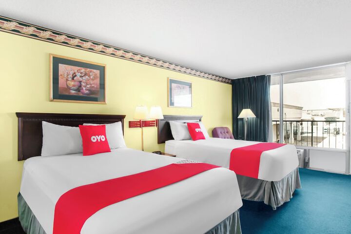 Standard Room, King or Two Doubles (1 of 10)