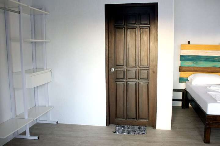 Room 4 of 50