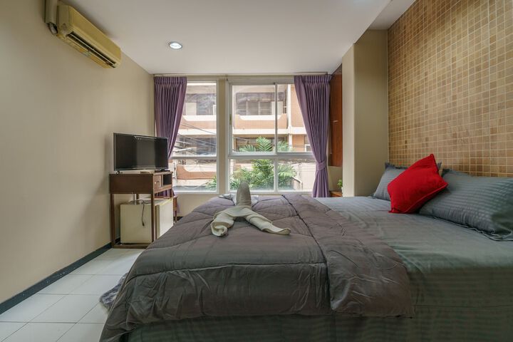 Room 15 of 30