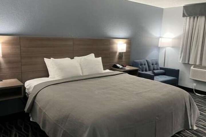 Room 14 of 50