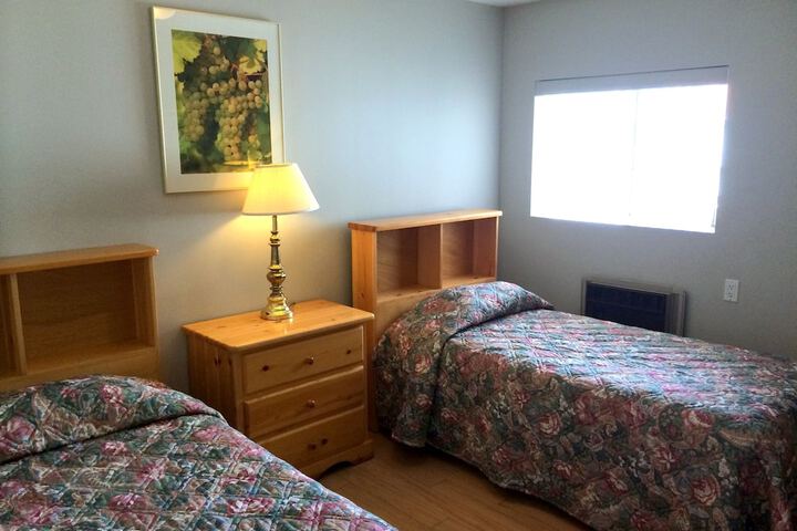 Room 4 of 30