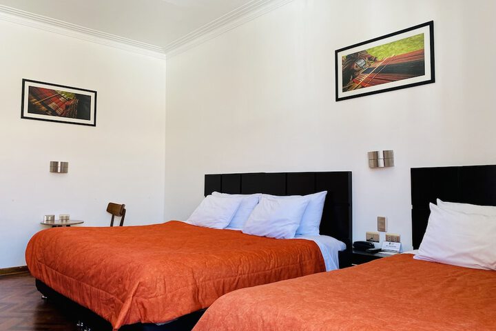 Room 34 of 176