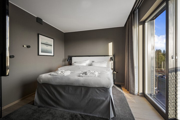 Room 74 of 234