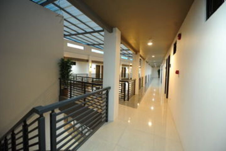 Ballroom/Hall 18 of 28