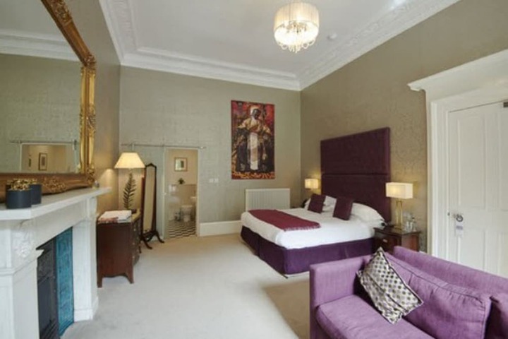 Room 15 of 61