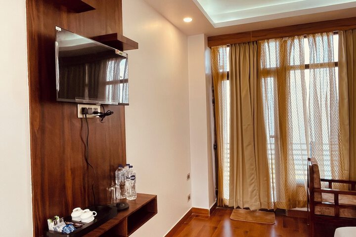 Room 12 of 53