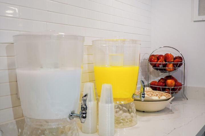 Breakfast area