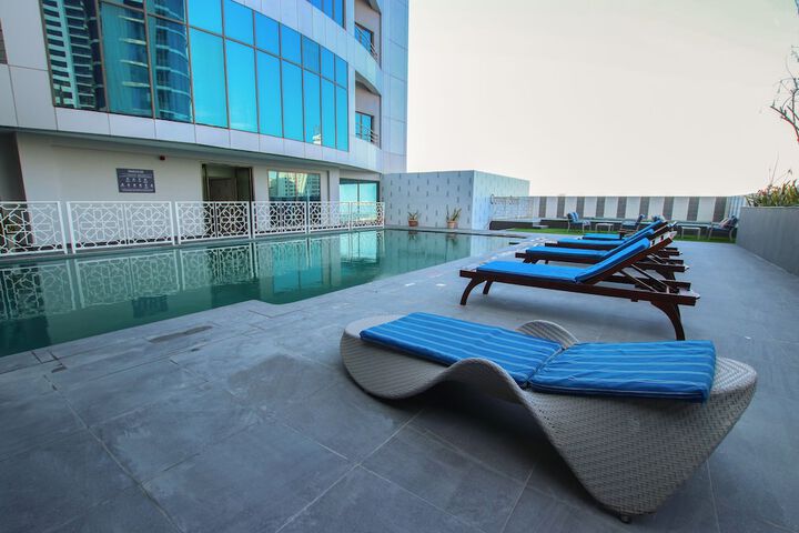 Pool 43 of 71