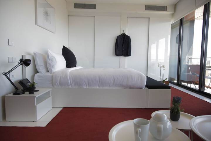 Room 7 of 62