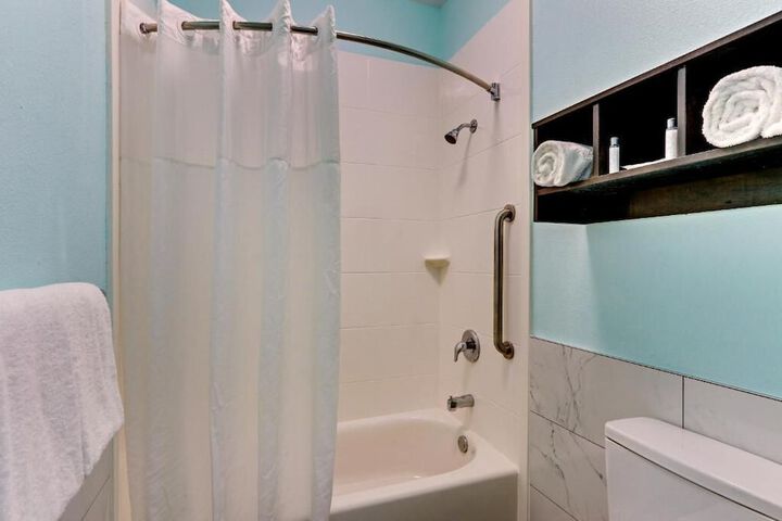 Clean Restrooms