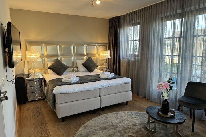 Room 13 of 47