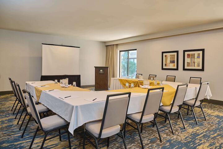 Meeting facility