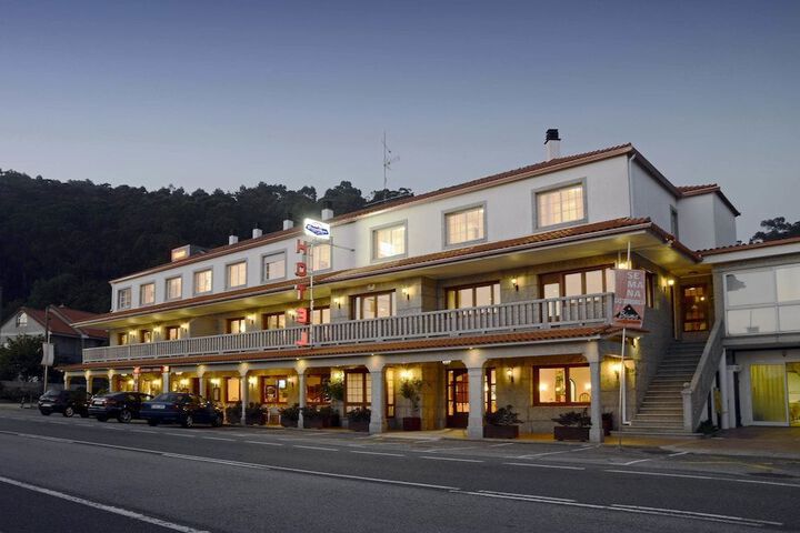 HOTEL BRISAMAR