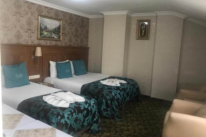 Room 7 of 40