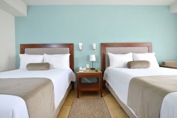 Room 4 of 38
